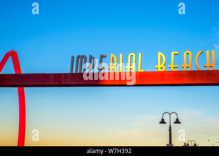 Das Imperial Beach Zeichen im Imperial Beach Plaza. Kalifornien, USA. Stockfoto