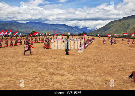 Wamena/Papua, Indonesien - 08 Aug 2016. Nationale Festival der lokalen Stämme in Wamena Stadt, Papua Stockfoto