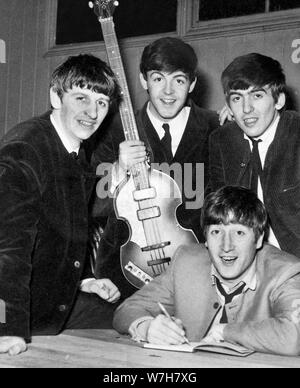 Die Beatles backstage 1962 Ringo Starr, Paul McCartney, George Harrison und John Lennon. The Beatles 1960s 'The Beatles' 'The Beatles' Stockfoto