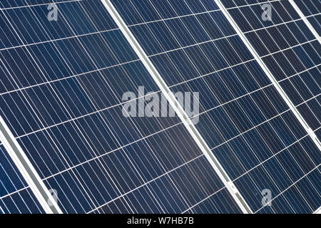 Solar Warmwasser panel Oberfläche der Zelle als abstrakter Hintergrund für saubere Energiequelle Thema Stockfoto