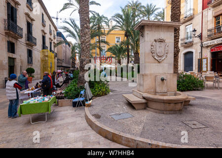 Straße verkauft in einer Messe in der Plaza de la Santísima Faz, Alicante, Comunidad Valencia, Spanien Stockfoto