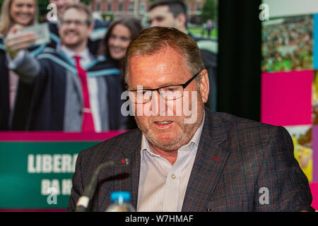 6. August 2019, die St. Mary's College in Belfast. Doug Beattie UUP. war eines der zentralen Führung Zahlen von politischen Parteien, der auf der Insel Irland, die ihre Sicht auf aktuelle Themen wie Brexit und die Grenze Umfrage vorgestellt Stockfoto