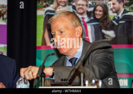 6. August 2019, die St. Mary's College in Belfast. Gregory Campbell DUP. war eines der zentralen Führung Zahlen von politischen Parteien, der auf der Insel Irland, die ihre Sicht auf aktuelle Themen wie Brexit und die Grenze Umfrage vorgestellt Stockfoto