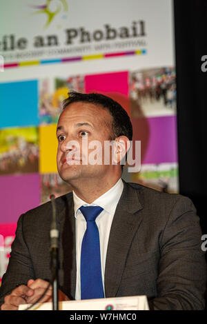 6. August 2019, die St. Mary's College in Belfast. Taoiseach Leo Varadkar Fine Gael. war eines der zentralen Führung Zahlen von politischen Parteien, der auf der Insel Irland, die ihre Sicht auf aktuelle Themen wie Brexit und die Grenze Umfrage vorgestellt Stockfoto