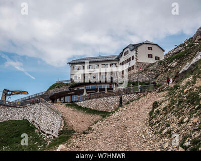 Die CAI-besessene Rifugio Coronelle-Rosengarten Hütte Zuflucht in den Rosengarten, der italienischen Dolomiten Südtirol Stockfoto