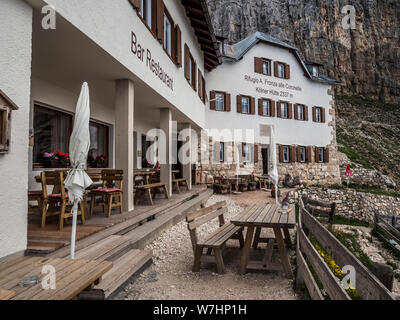 Die CAI-besessene Rifugio Coronelle-Rosengarten Hütte Zuflucht in den Rosengarten, der italienischen Dolomiten Südtirol Stockfoto