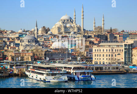 Istanbul, Türkei - 22. März 2019: Süleymaniye-moschee die Süleymaniye Moschee ist ein Ottoman Imperial Moschee auf dem dritten Hügel von Istanbul, Türke entfernt Stockfoto