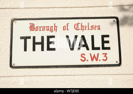 Straßenname Straßenschild an der Wand befestigt, das Vale, Chelsea, London SW3, England, Großbritannien Stockfoto