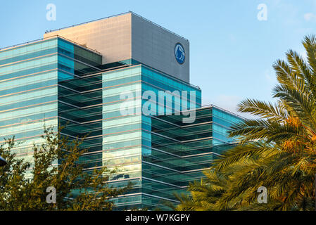 Zwei Prudential Plaza Gebäude entlang der Southbank Riverwalk in der Innenstadt von Jacksonville, Florida. (USA) Stockfoto