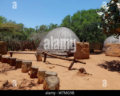 Zulu Hütte bei Shakaland Zulu Cultural Village, Eshowe, Kwazulu Natal, Südafrika Stockfoto