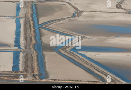 Luftaufnahme von trockenen Salzpfanne, Aigues-Mortes, Camargue, Südfrankreich, November 2006 Stockfoto
