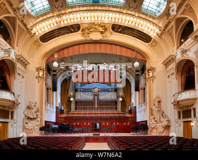 In Prag in der Tschechischen Republik. Die Smetana Saal im Gemeindehaus Stockfoto