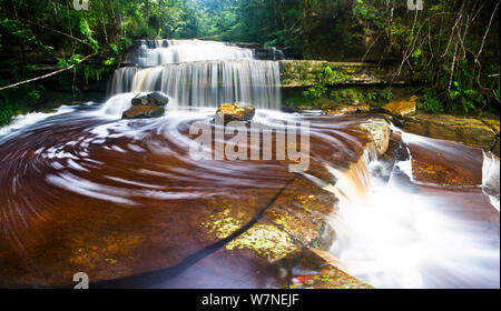 Gulik fällt, Rand des südlichen Plateau, Maliau Becken. Sabah's 'Lost World', Borneo, Mai 2011. Stockfoto