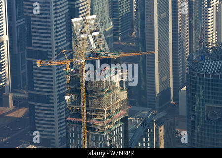 Luftaufnahme der Bau der Wolkenkratzer in Dubai, Kran. Zentrale Strip in der Nähe von 'Burj Khalifa' Vereinigte Arabische Emirate, VAE, Januar 2010 Stockfoto