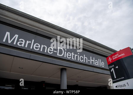 Potsdam, Deutschland. 05 Aug, 2019. Außenansicht des Marlene-Dietrich-Halle auf dem Gelände des Filmstudios Babelsberg. Credit: Monika Skolimowska/dpa-Zentralbild/dpa/Alamy leben Nachrichten Stockfoto