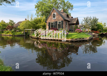 Das malerische Dorf Giethoorn, Niederlande Stockfoto