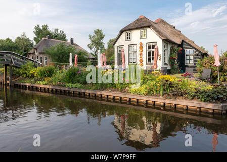 Das malerische Dorf Giethoorn, Niederlande Stockfoto