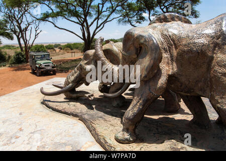 Denkmal für das Brennen 1989 von zehn Tonnen Elfenbein, von dem kenianischen Präsidenten Daniel Arap Moi, Nairobi National Park, Kenia, Oktober 2012 Stockfoto