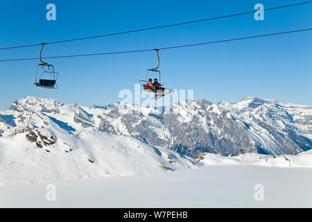 Sessellift über vier Täler region, Wallis, Verbier, Berner Alpen, Schweiz Januar 2009 Stockfoto