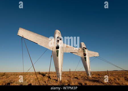 Ebene Henge, Mutonia Skulpturenpark, ein Park der industriellen Oodnadnatta scupltures, auf der Spur. Von Robin Cooke, ein ehemaliger Mechaniker, dass ein Künstler über 23 Jahren durch seine Werke geschaffen. South Australia Stockfoto
