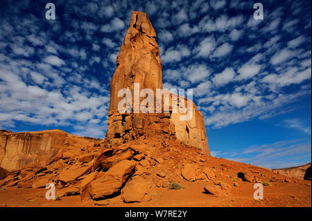 "Regen Gott 'Rock mesa Bildung, Monument Valley Navajo Tribal Park, Arizona, USA, Dezember 2012 Stockfoto