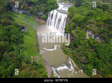 ------ Luftbild des Huangguoshu Wasserfall in Stadt Anshun, Provinz Guizhou im Südwesten Chinas, 1. Mai 2017. Luftbild am 9. Mai 2017 genommen wurden, zeigten Stockfoto