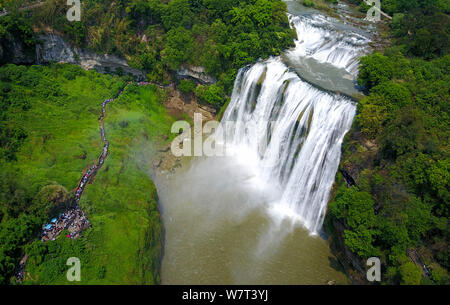 ------ Luftbild des Huangguoshu Wasserfall in Stadt Anshun, Provinz Guizhou im Südwesten Chinas, 1. Mai 2017. Luftbild am 9. Mai 2017 genommen wurden, zeigten Stockfoto