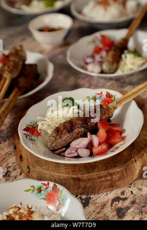 Sate Buntel Solo. Lammhackfleisch satay von Solo/Surakarta, Central Java. Stockfoto