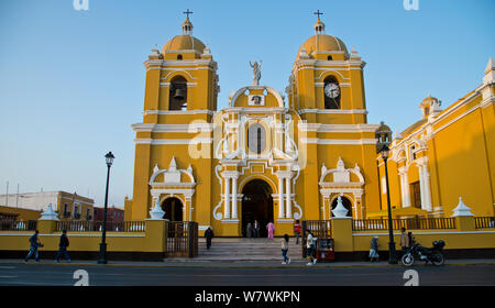 Trujillo, drittgrößte Stadt, Kathedrale, Quadrat, koloniale wichtige Gebäude, Norden von Peru, Südamerika Stockfoto