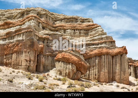 Erodiert Sandsteinfelsen. Red Rock Canyon State Park, Sierra Nevada, Kalifornien, USA, Mai. Stockfoto