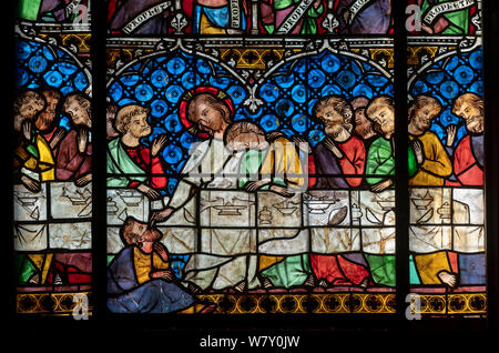 Straßburger Münster, Cathédrale Notre-Dame de Strasbourg, südliches Seitenschiff, 3. Fenster von Westen, Passionsgeschichte, letztes Abendmahl Stockfoto