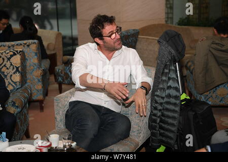 Italienischen Fußball-Star Ciro Ferrara kommt in einem Hotel vor einem Spiel zwischen China und Südkorea für WM-asiatischen Qualifier 2018 in Changs Stockfoto