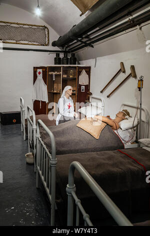 Eine Station im Deutschen u-Krankenhaus an der Jersey War Tunnels Museum Stockfoto