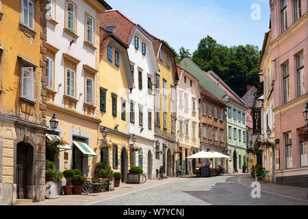 Gornji Trg oder Gornji Straße oder Gornji Platz in der Altstadt führt zu den Gehweg zum Schloss Altstadt Ljubljana Slowenien Eu Europa Stockfoto