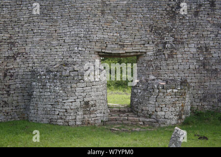 Great Zimbabwe Ruinen, Ruinen der ehemaligen Hauptstadt des Königreichs von Simbabwe, zwischen 11.-15. centuary gebaut. Zentrale Simbabwe Januar 2011. Stockfoto