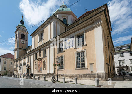 Ljubljana, Slowenien. 3. August 2019. Die Kathedrale von St. Nikolaus in der Innenstadt Stockfoto