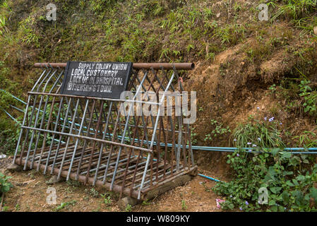 Ao Naga traditionelle Gefängnis. Ao Naga Stamm. Mokokchung Bezirk. Nagaland, North East India, Oktober 2014. Stockfoto