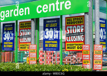 Schließung Homebase Baumarkt in Southend On Sea, Essex, Großbritannien. Do it yourself DIY store Unterlass Handel. Herunterfahren. Unterzeichnen. Verkauf. Alles muss gehen Stockfoto