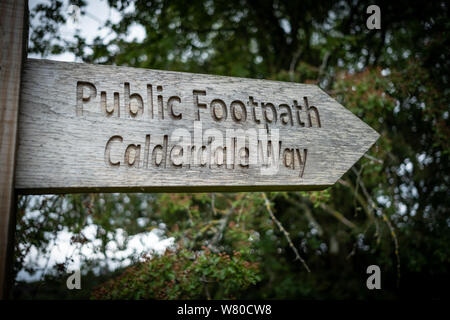 Calderdale Weise Zeichen an Hardcastle Crags, nahe, Hebden Bridge Calderdale, West Yorkshire, UK. Stockfoto