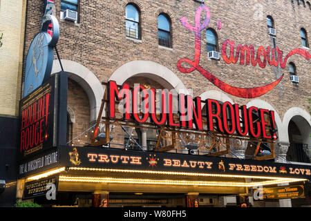 'Moulin Rouge!" musikalische Festzelt an der Al Hirschfeld Theatre in New York City, USA Stockfoto