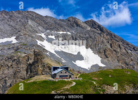 Berghütte Cabane Rambert der Schweizer Alpöine Club (SAC) gegen das Grand Muveran Gipfel, Alpes Vaudoises, Ovronnaz, Wallis, Schweiz Stockfoto