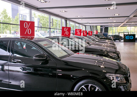 Deutschland, Düsseldorf Juli 17, 2019: Mercedes-Benz Store in Düsseldorf. Deutschland Stockfoto