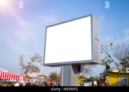Reklametafeln mockup weißer Rahmen Stockfoto