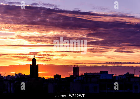 Sonnenuntergang in Casablanca, Marokko von Abd-Elilah Ouassif. Stockfoto