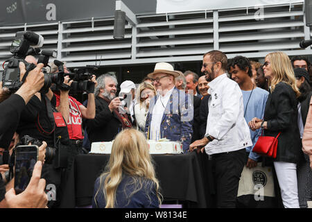 Ringo Starr's 11. jährlichen Frieden und Liebe Geburtstag Feier bei Capitol Records in Hollywood, Kalifornien am Juli 7, 2019 Mit: Peter Jackson, Ringo Starr, Barbara Bach, Wo: Los Angeles, Kalifornien, Vereinigte Staaten, wenn: 07 Jun 2019 Credit: Sheri Determan/WENN.com Stockfoto