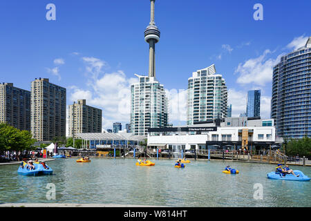 Toronto Hafen - vorne oder Harbourfront in Ontario, Kanada, im Sommer ein tolles Reiseziel. Stockfoto