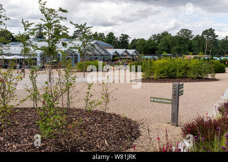 Wegweiser an der RHS Wisley, Surrey Stockfoto