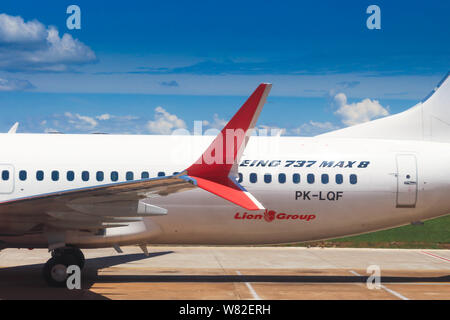 Lion Air Boeing 737-8 MAX PK-LQF am internationalen Flughafen Supadio, Pontianak Stockfoto