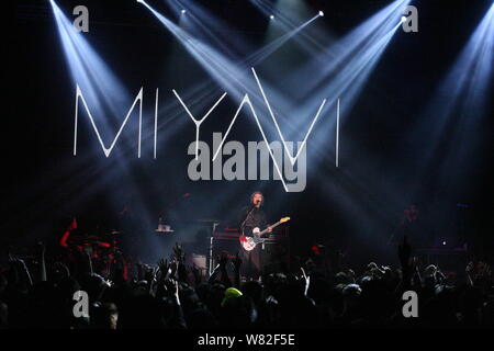 Japanische Sänger und Schauspieler Takamasa Ishihara, besser bekannt unter seinem Künstlernamen Miyavi bekannt, der während eines Konzerts in Taipei, Taiwan, 26. Februar 2017. Stockfoto