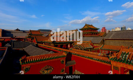 Luftaufnahme der Mukden Palace, auch als die Shenyang Imperial Palace, in Shenyang City bekannt, im Nordosten der chinesischen Provinz Liaoning, 5. Februar 2017. Stockfoto